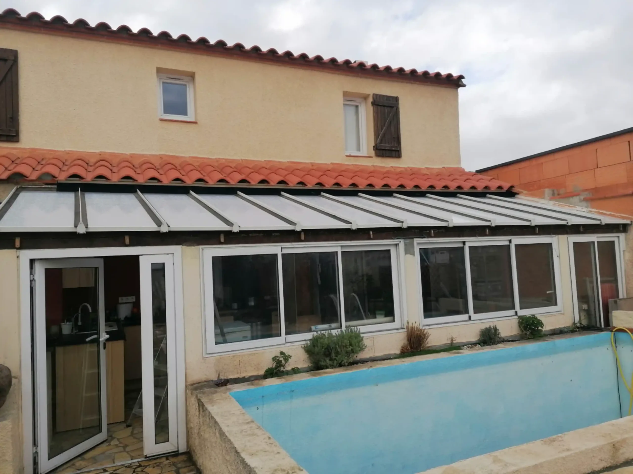 renovation-gouttiere-et-toiture-particuliers