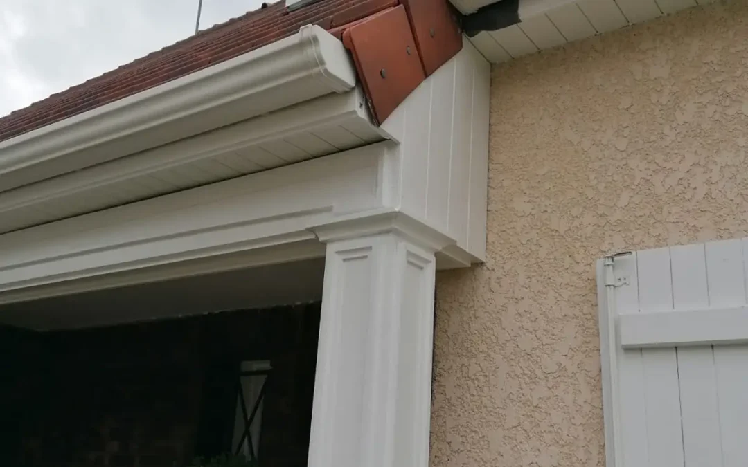 Le rôle d’un couvreur à Elne : bien plus qu’un simple remplacement de tuiles