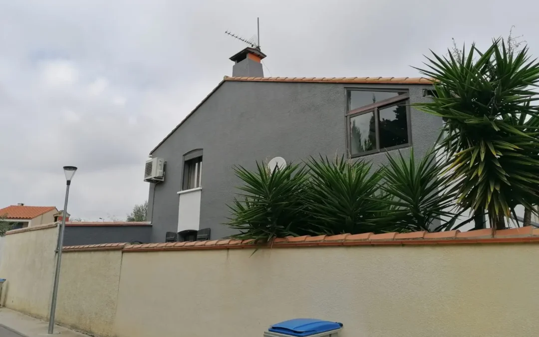 Installation de zinguerie sur toiture moderne à Cabestany près de Perpignan dans les Pyrénées-Orientales (66)