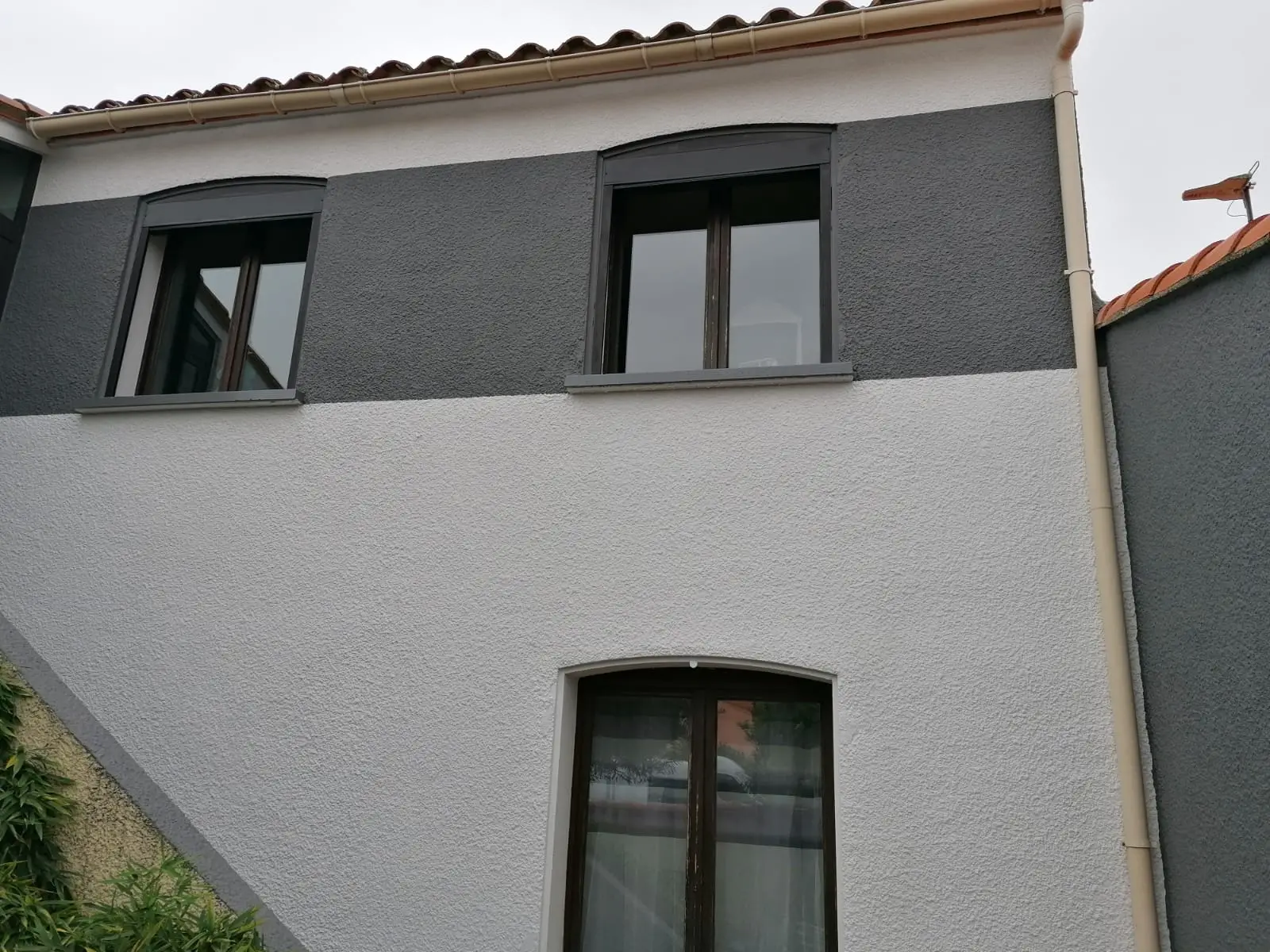 peinture-renovation-facade-maison