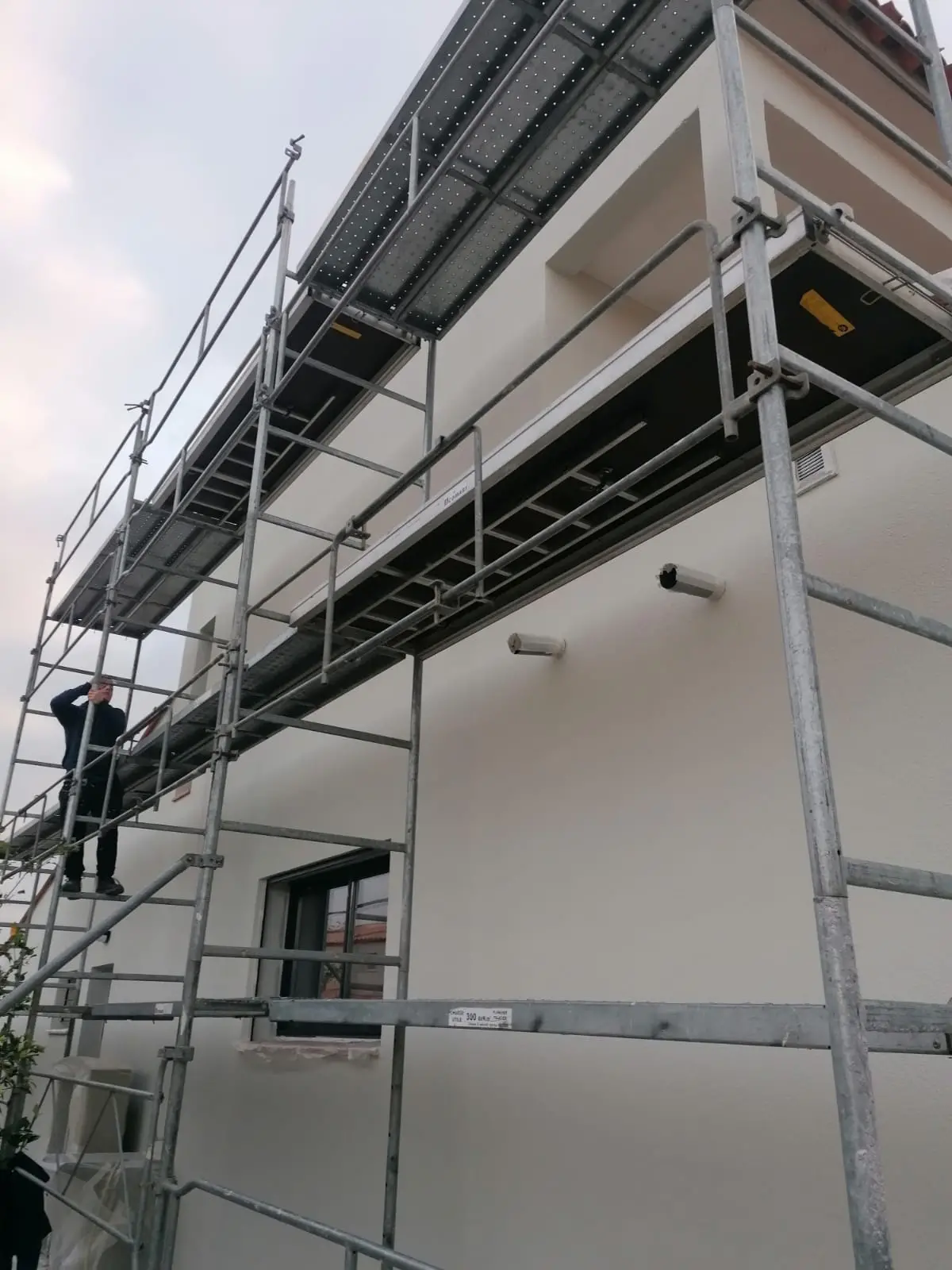 peitnrue-murs-facades-exterieurs