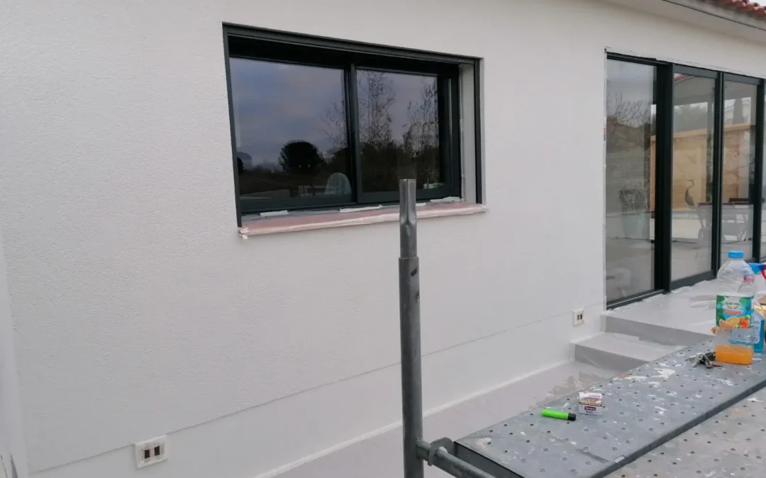 Quelle peinture spéciale pour gouttières en cuivre apparentes à Canet-en-Roussillon ?