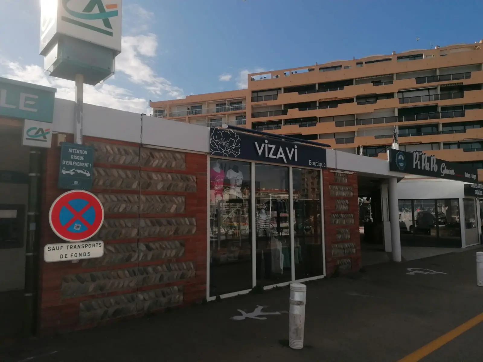 ravalement-facade-magasin