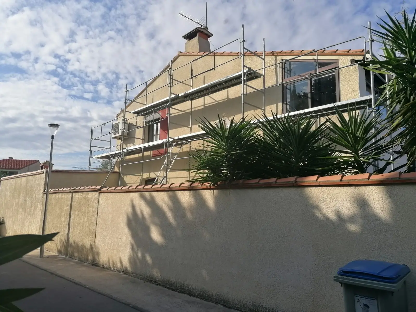 renovation-peinture-murs-exterieurs